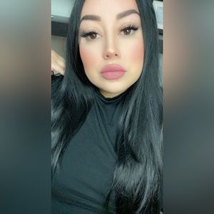 Meet your Posher, Annette